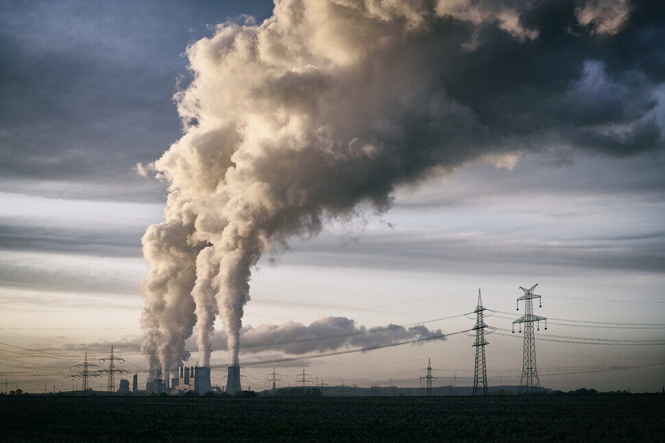 온실가스 배출의 주범으로 꼽히는 석탄발전소. 사진 게티이미지 뱅크