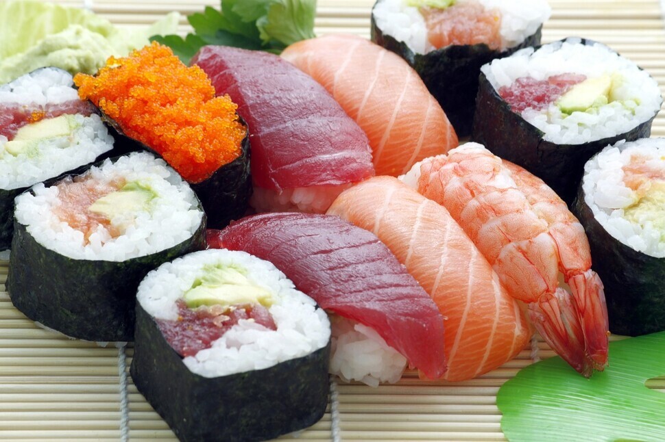 Japanese sushi was one of the first cuisines to introduce seaweed to the Western palate. (provided by Pixabay)