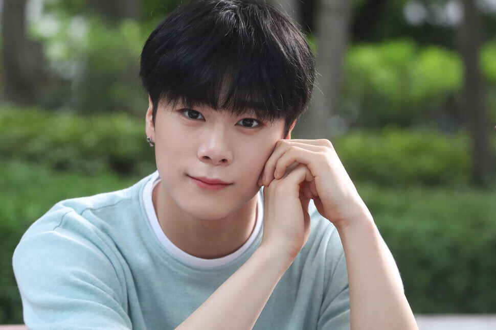 Members of K-pop group ASTRO head to funeral hall for Moonbin