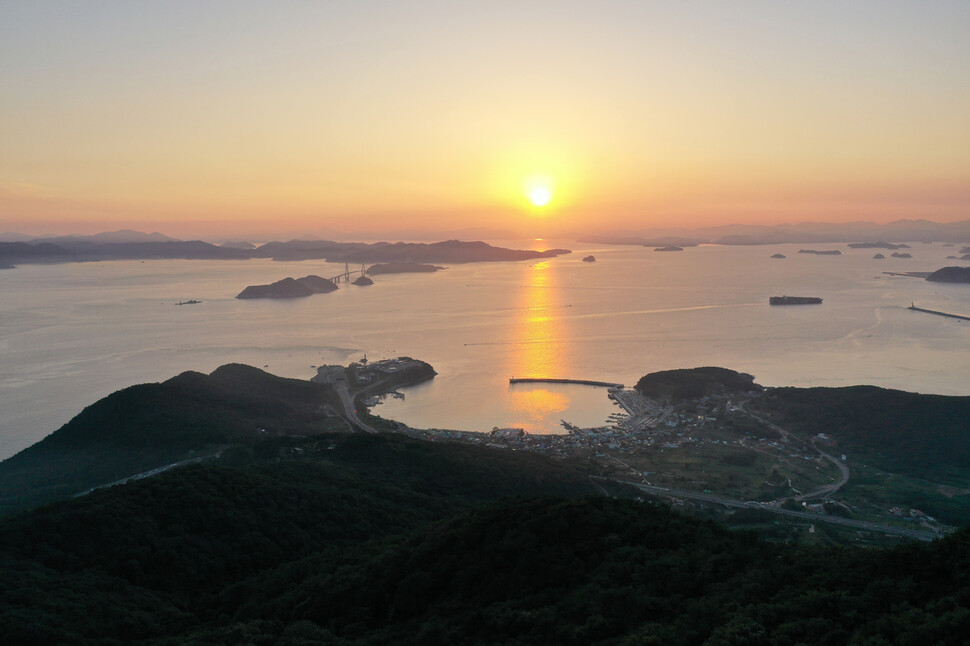 Gadeokdo Island Gadeokdo Island viewed from Yeondaebong Peak.  yunhap news