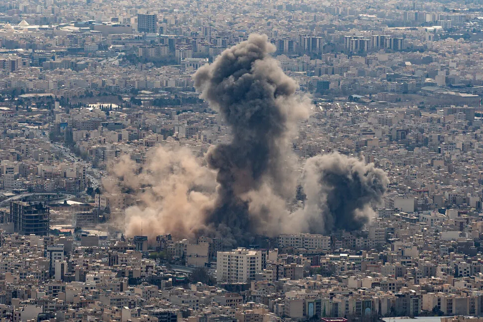 미·이란, 서로에 “지옥문 열릴 것”…트럼프 48시간 ‘카운트다운’