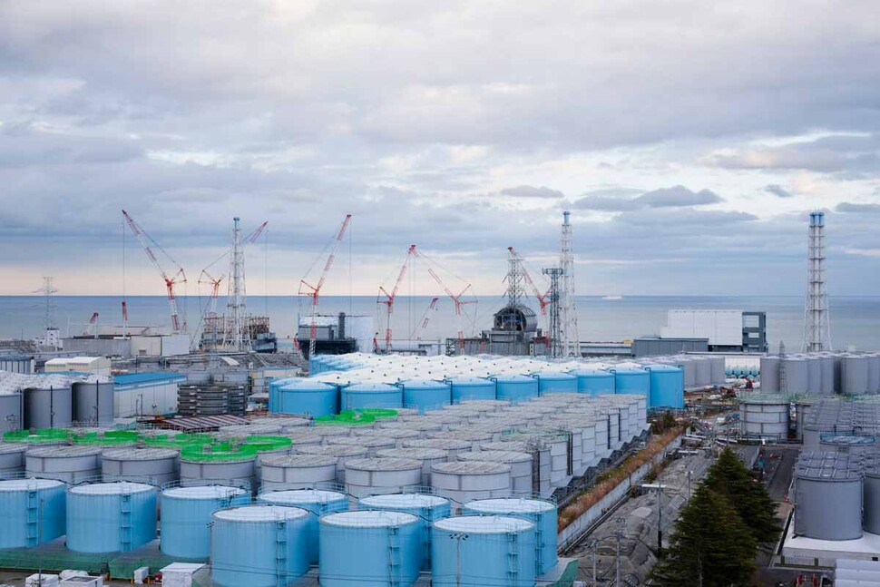 일본 후쿠시마 제1원전의 모습. 일본 정부는 보관 중인 방사능 오염수를 방류하기로 결정했다. 연합뉴스