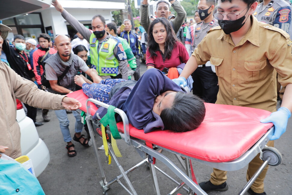 인도네시아 지진 사망 56명으로 늘어…자카르타까지 진동