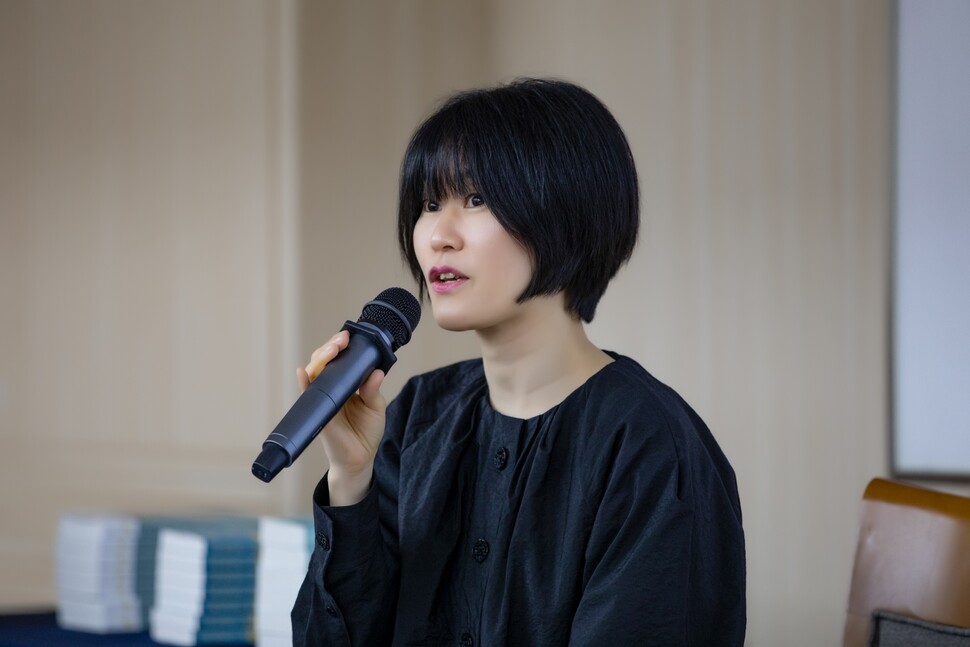 김애란 작가는 이날 <소설, 삶을 담는 그릇>을 주제로 약 1시간 동안 강연을 진행했다 (숙명여자대학교 제공)