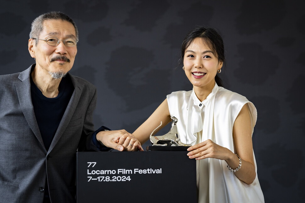 Kim Min Hee: “Hong Sang Soo, adoro seus filmes.” Prêmio Locarno de Melhor Ator.