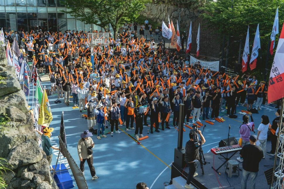 네오플 노조의 파업에는 제주와 서울 조합원을 합쳐 850여 명이 참여했다. 이는 전체 조합원의 80%에 육박하고, 전체 게임 개발 관련 부서의 3분의 2에 해당한다. 사진 네오플 노동조합 제공