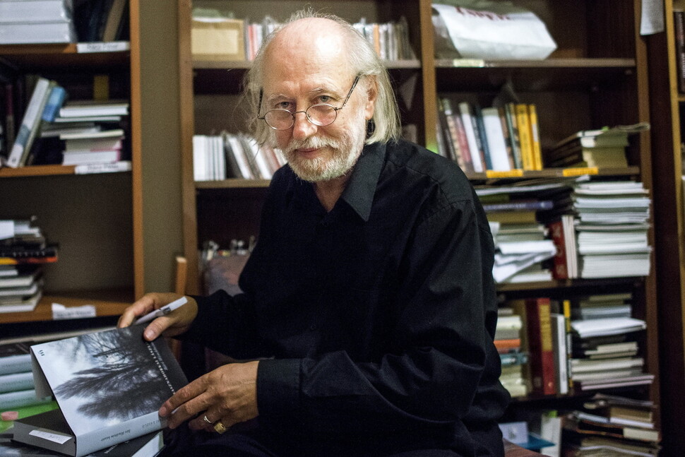 2025년 노벨문학상 수상 작가 크러스너호르커이 라슬로. EPA 연합뉴스