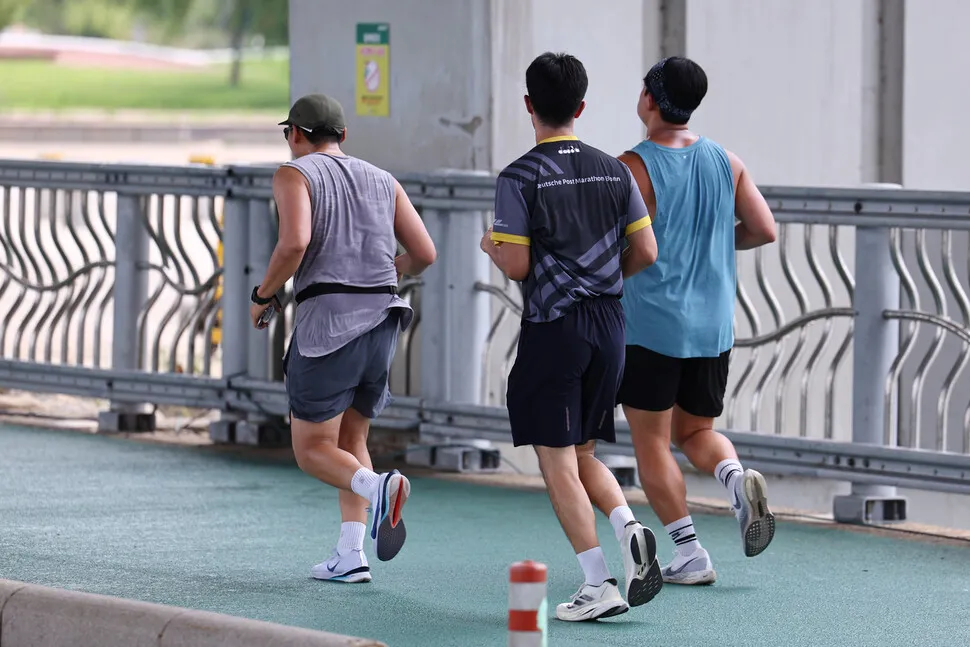 '호카 사태'와 CEO 리스크... 폭행 논란 경영자 탓 실적악화 불 보듯 - 뉴스 썸네일 이미지