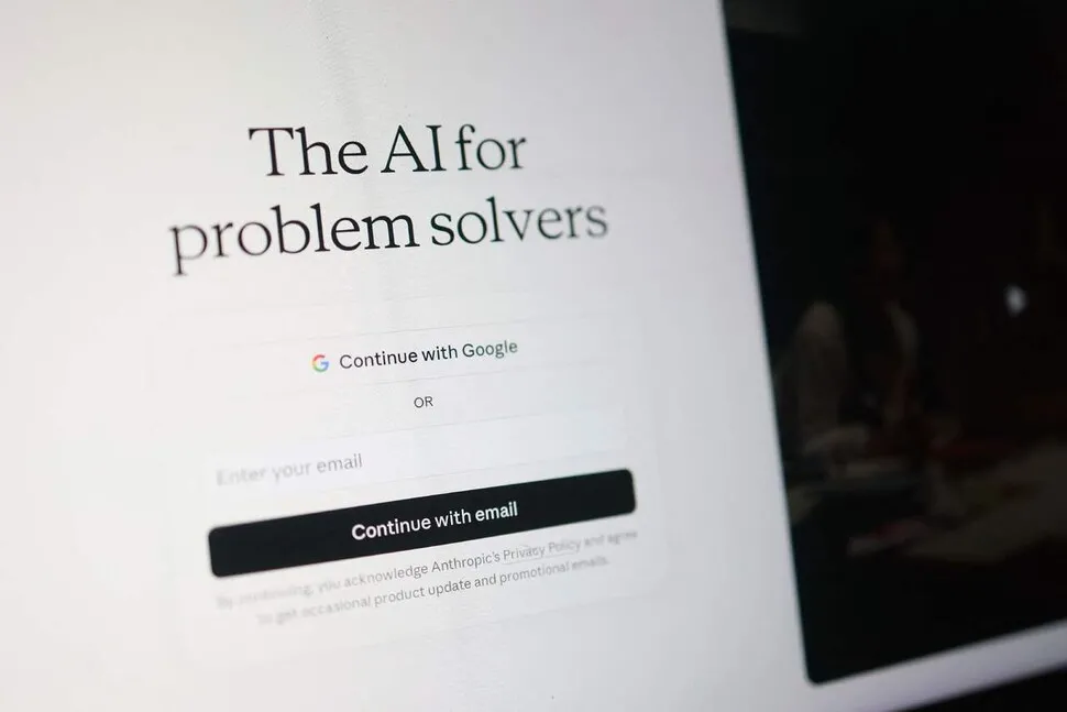 AI발 부실 전이 공포...SW 업계 '흔들', 돈 빌려준 사모펀드까지 '휘... - 뉴스 썸네일 이미지