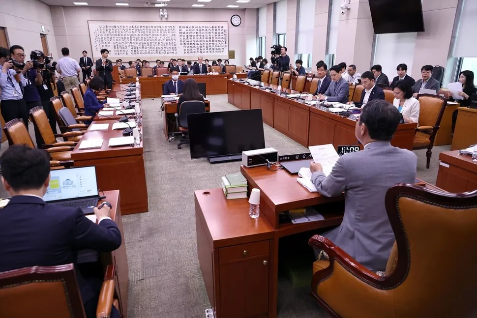 보완수사권 폐지 신중론에...친청계 "속지 말라" 거센 반발 - 뉴스 썸네일 이미지