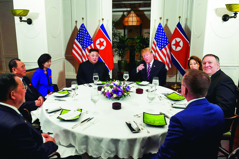 North Korean leader Kim Jong-un and US President Donald Trump have dinner during their Hanoi summit at the Metropole Sofitel Legend Metropole hotel on Feb. 27.
Seated on right are acting White House Chief of Staff Mick Mulvaney
