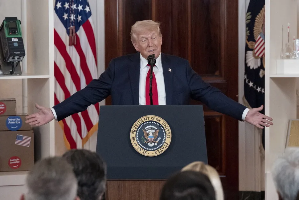 Trump Repeatedly Pressures - News Directory 3
