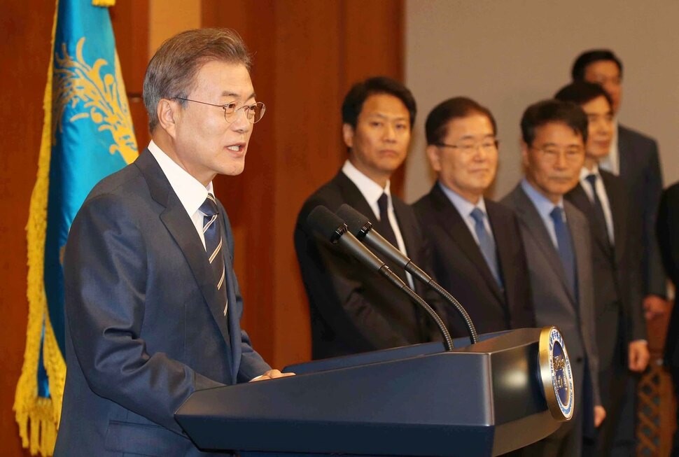 South Korean President Moon Jae-in announces the results of his May 26 summit with North Korean leader Kim Jong-un at the Chunchugwan press center in the Blue House on May 27. (Blue house photo pool)