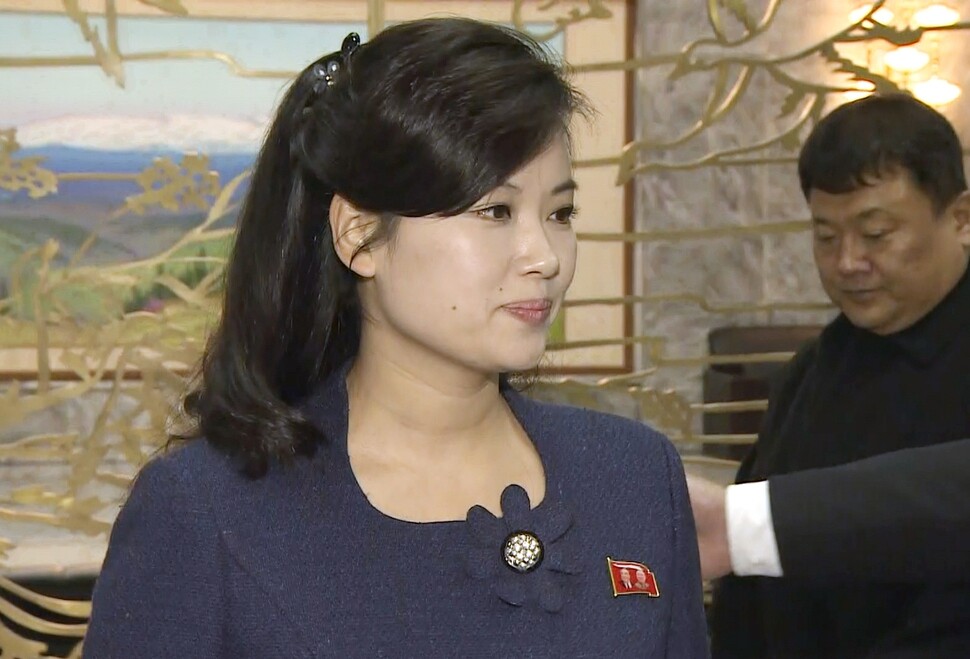 Samjiyon performance group director Hyon Song-wol attends inter-Korean working talks as one of the representatives at Tongilgak (Unification Pavilion) on the North Korean side of Panmunjeom on Jan. 15. (provided by Unification Ministry) 　