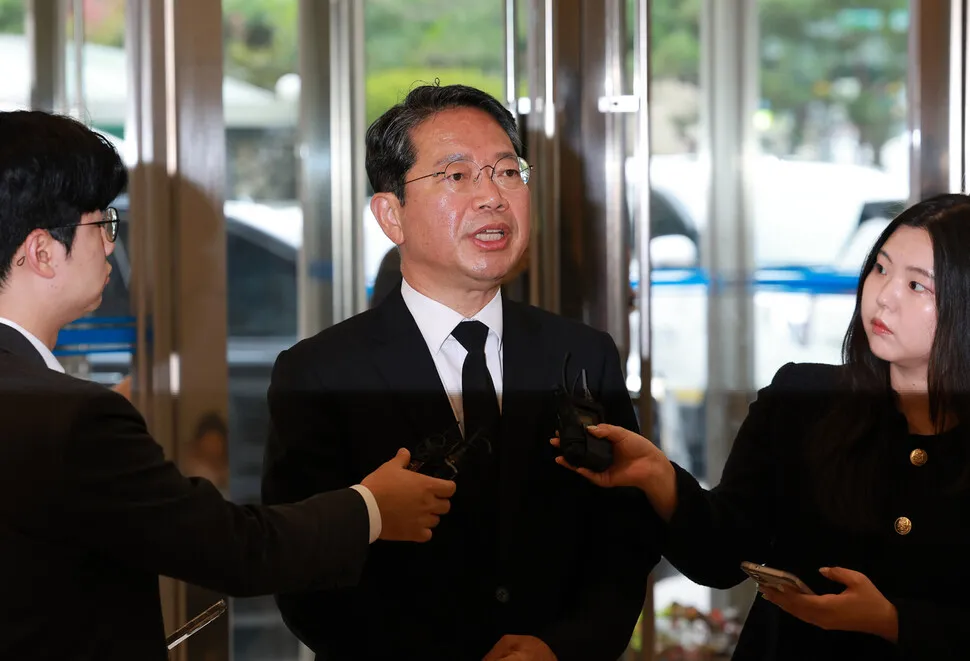 국힘 “김생용사 어불성설”…민주 “이슬만 먹고 사는 분 없어”