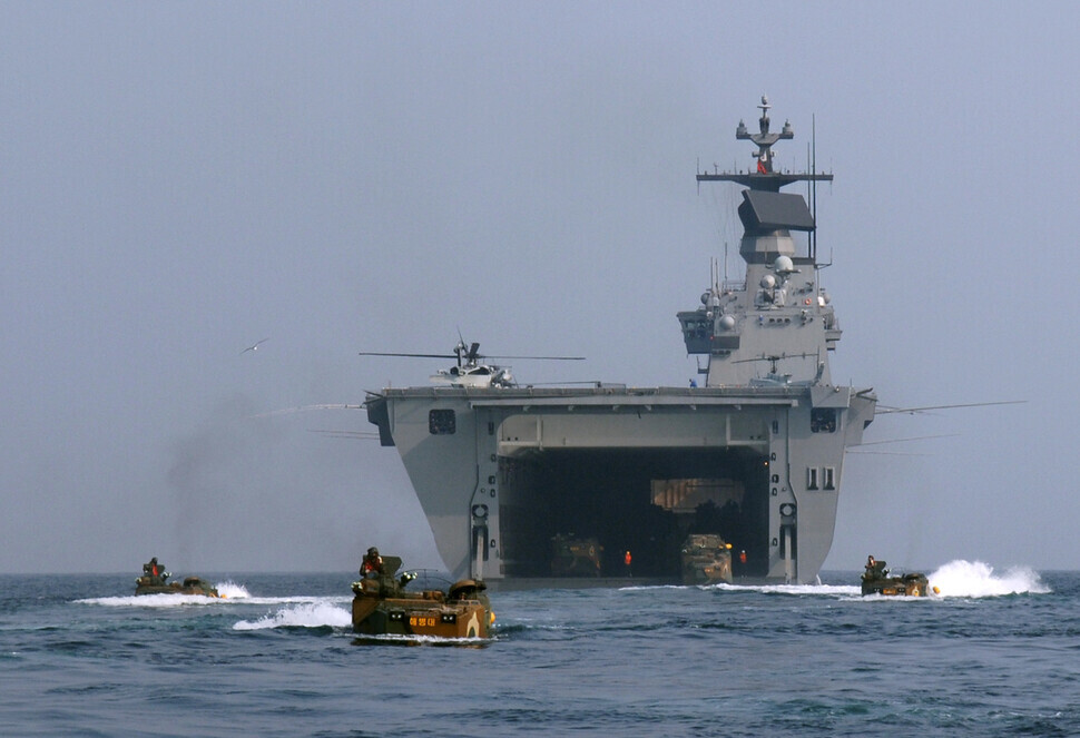 The amphibious assault ship ROKS Dokdo. (provided by the South Korean Navy)