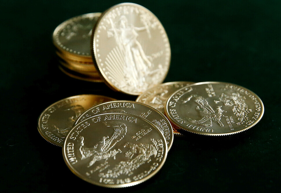 Gold coins issued by the US Mint. (Reuters/Yonhap News)