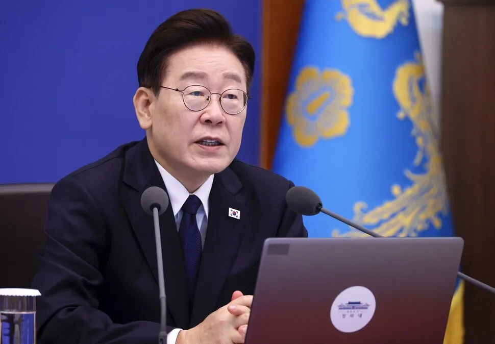 이 대통령, 양대 노총과 차담…“메가 프로젝트, 국가경쟁력 강화 위해 필수”