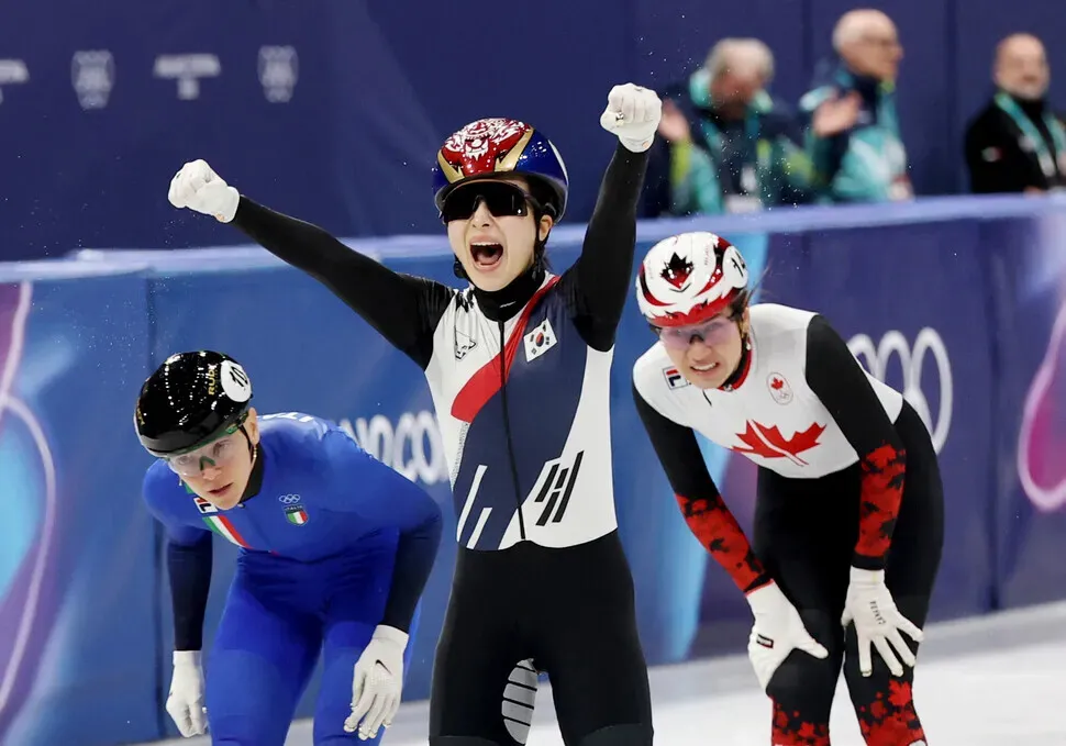[Olympics] Korea clinches gold in women’s 3000-meter short track relay