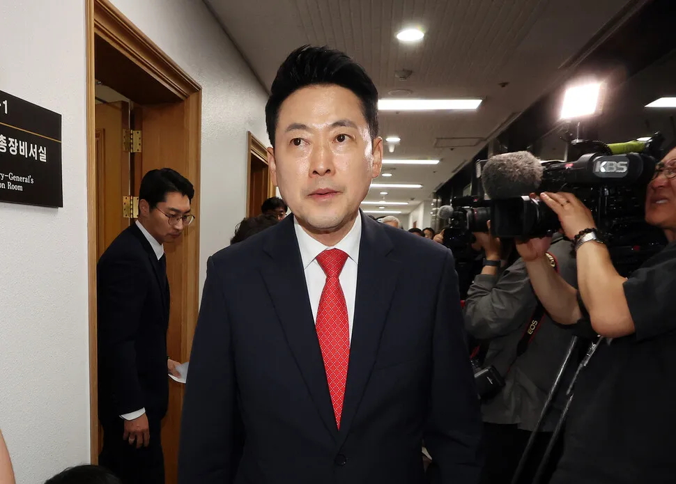 선거 져도 '희망의 불씨' 봤다는 장동혁...친한계 "당장 사퇴해야" - 뉴스 썸네일 이미지
