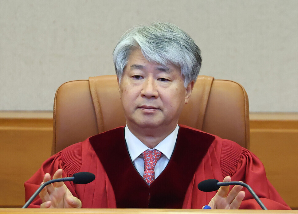 Lee Jong-seok, the president of the Constitutional Court of Korea, announces the court’s ruling on a case involving the impeachment of a prosecutor on May 30, 2024. (Yonhap) 