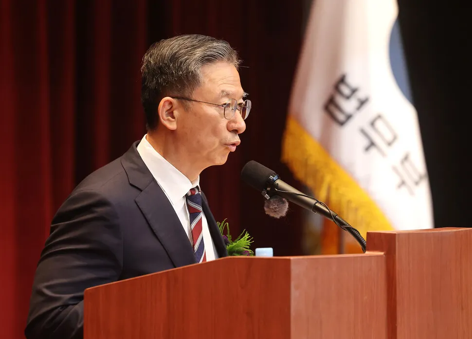 정성호 장관 1호 지시 “직무대리 검사 전수조사 뒤 원…