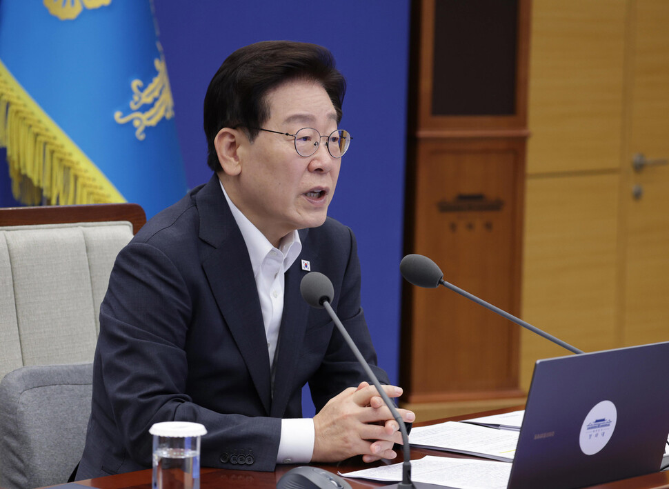 Blue House Emphasizes Need for Constitutional Amendment for 'Four-Year Renewable Presidential Term'