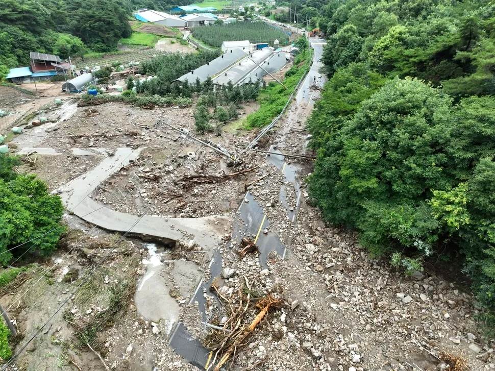 충남 호우 3일째…3명 숨지고 농경지 1만2500㏊ 피…