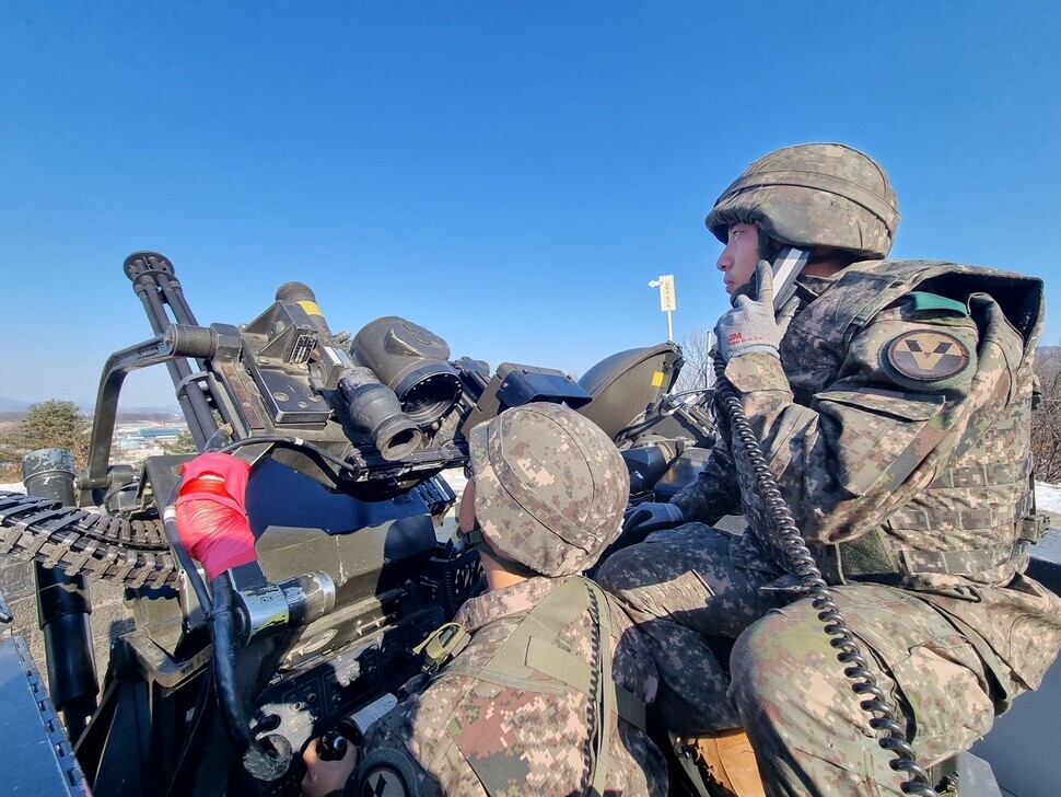 Soldiers in Korea’s Army V Corps operate a Vulcan anti-drone cannon during drills for responding to and destroying small unmanned aerial vehicles on Dec. 29. (courtesy of Joint Chiefs)