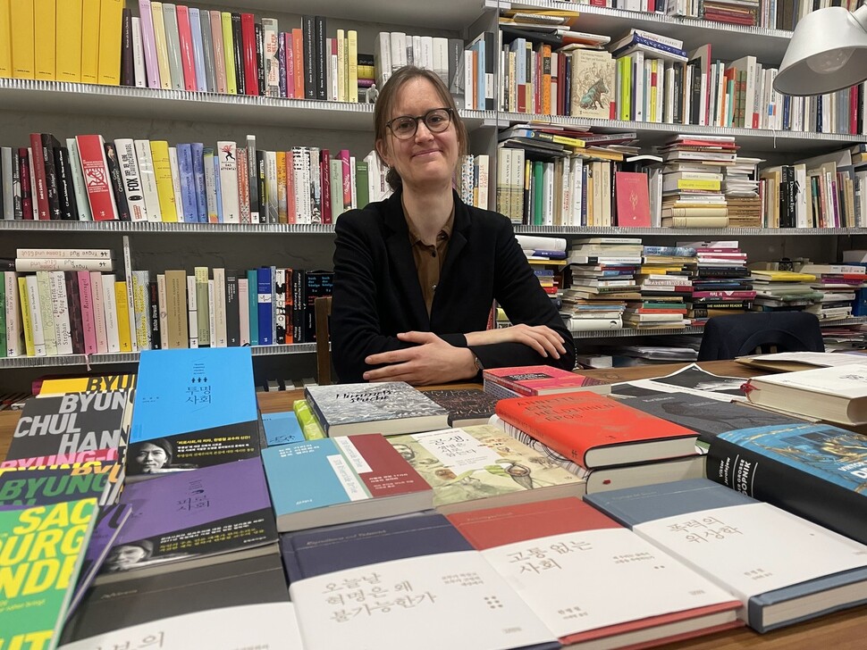 재독철학자 한병철의 책을 주로 발간해온 마테스&자이츠 베를린 저작권 및 해외 판권 담당 마렌 멘첼.