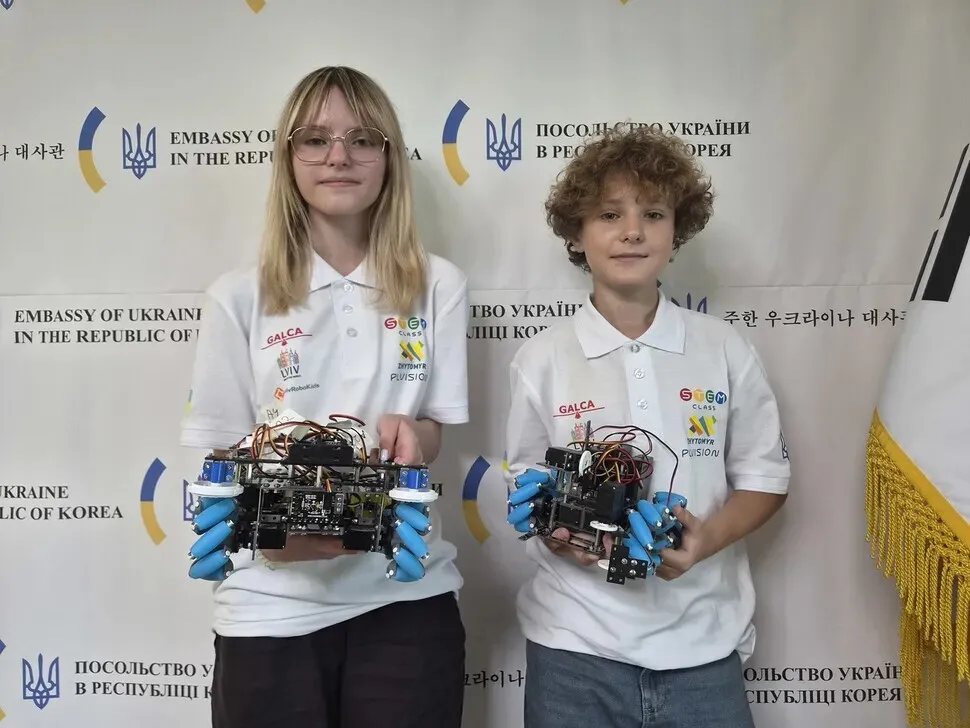Not even a war can stop Ukrainian kids from dreaming big with robotics