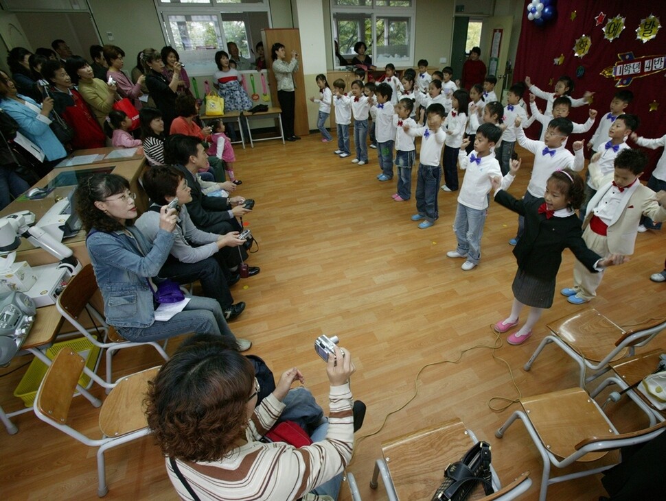 한 초등학교의 학예발표회장. 류우종 기자