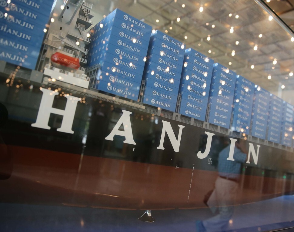 A reflection in glass at Hanjin Shipping headquarters in Seoul’s Yeouido neighbourhood on Aug. 30