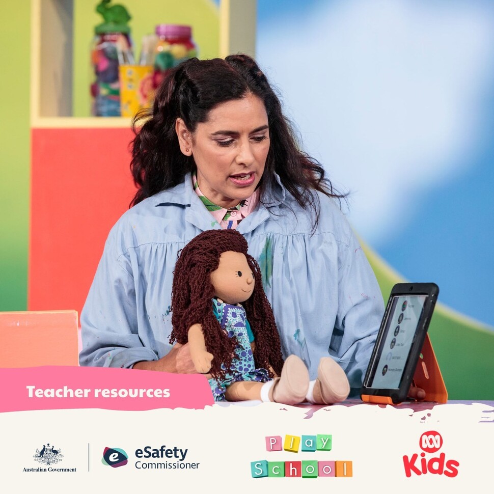 이세이프티와 제휴해 만든 특별한 온라인 안전 TV <플레이스쿨> 진행자 리아 반덴버그. <플레이스쿨>은 오스트레일리아 공영방송 에서 내보내는 유아교육 프로그램이다. 이세이프티 제공
