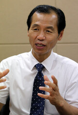チェ・ムンスン「 FTA、参与政府の誤った政策…反省しなければ」