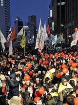 大統領府前 
