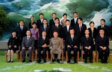 中国に‘贈り物’姿勢…米国にもメッセージ‘両手兼将’
