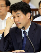 [教科部長官候補者 聴聞会] イ・ジュホ、あきれた抗弁