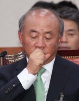 リュ・ウイク‘あやふやな’対北朝鮮政策 乱打さる