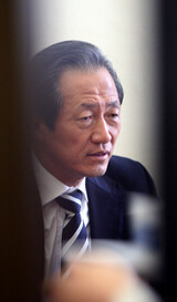 与党内 指導部交替論…‘内紛アクセル’踏むか