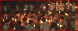 ‘ロウソクのあかりは不敬罪?’学生会長候補‘おかしい’