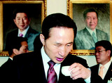 イ大統領“来年上半期が最悪…2～3%マイナスする”