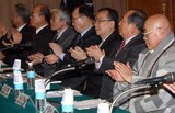 保守団体 “‘糞の役にも立たない国会議員がいる”