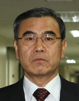 イ・サンヒ国防‘大楸里(テチュリ)に軍 武装投入計画’明らかに