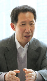 ‘拷問技術者’イ・グンアン 