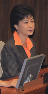 朴槿恵‘不通’が離党事態を招いた