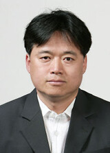 [時論] キム・ジェチョル社長 辞表波動が残した教訓