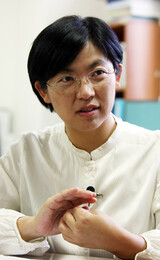 民主労働党 次期代表 イ・ジョンヒ浮上