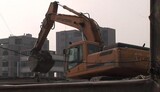 ‘龍山4区域’ フォークレーン再び動く