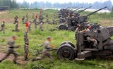 中国、米国これ見よがしに…1ヶ月に8回 軍事訓練 公開